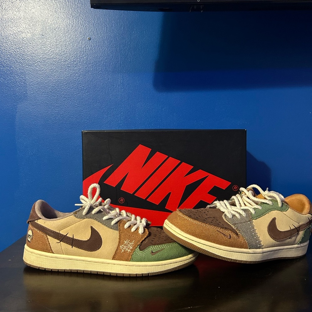 ZION WILLIAMSON X JORDAN
1 RETRO LOW OG 'VOODOO'